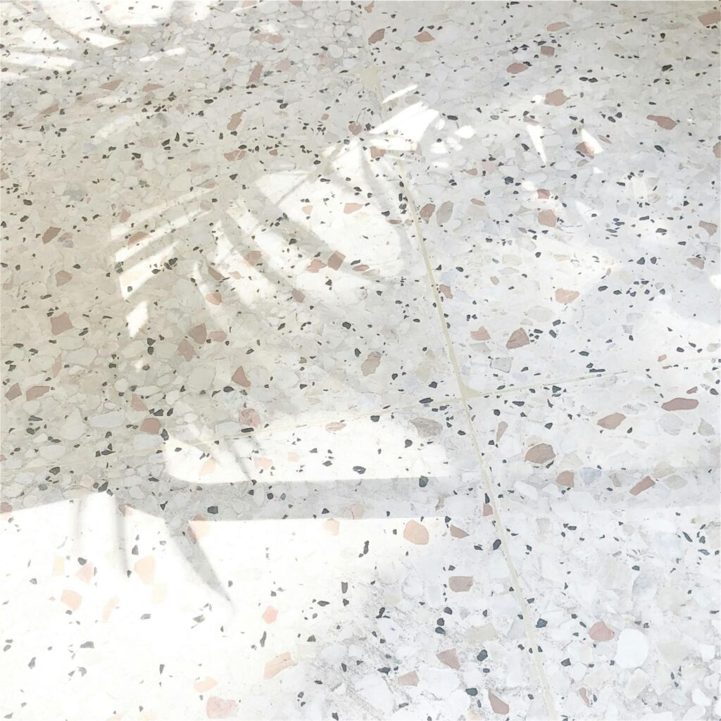 Natural stone tiles