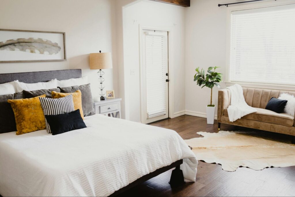 Scandinavian style bedroom with a very light and airy feeling